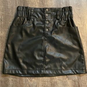Fo leather skirt size M never worn